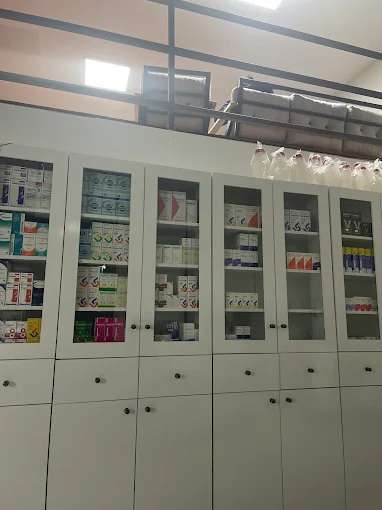 Erzurum veteriner kliniği koruyucu aşı ve veteriner eczane dolabı
